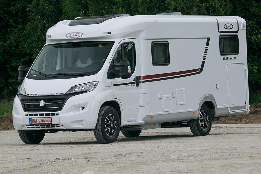  LMC Breezer V 2015 года  (фото 3 из 8)